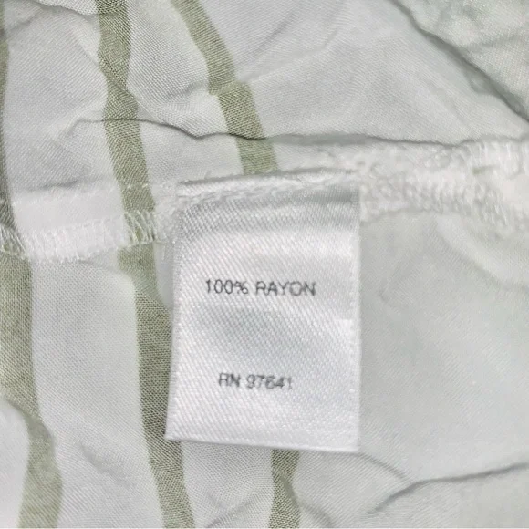 J. Jill Striped 100% Rayon Button Down Long Sleeves Shirt Top Blouse Large - Picture 4 of 4